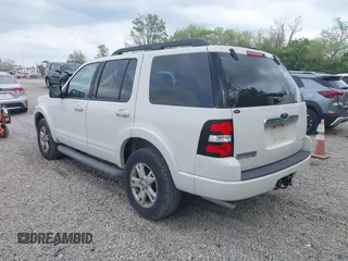 2010 Ford Explorer XLT с VIN 1FMEU7DE9AUA42603, выставлен на аукционе IAAI как лот 42201181 с пробегом 175 994 миль миль и . История ставок и продаж доступна на DreamBid. Изображение 3.
