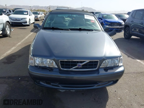 2004 Volvo C70 with VIN YV1NC62D94J049529, listed as a IAAI auction lot 41668957 with 100,110 mi miles. Bid and sale history available at carsss.com. Image 12.