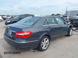 2011 Mercedes-Benz E-Class E 350 Luxury with VIN WDDHF5GB3BA276245, listed as a IAAI auction lot 42062138 with 112,979 mi miles. Bid and sale history available at carsss.com. Image 4.