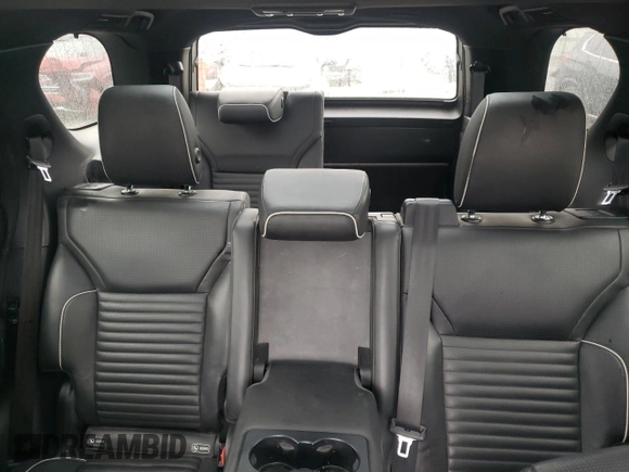 2017 Land Rover Discovery HSE with VIN SALRRBBV2HA041469, listed as a Copart auction lot 42717465 with 102,562 mi miles and Salvage Title. Bid and sale history available at DreamBid. Image 10.