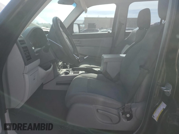 2008 Jeep Liberty Sport with VIN 1J8GN28K98W288135, listed as a Copart auction lot 46678005 with 195,163 mi miles and Salvage Title. Bid and sale history available at DreamBid. Image 7.