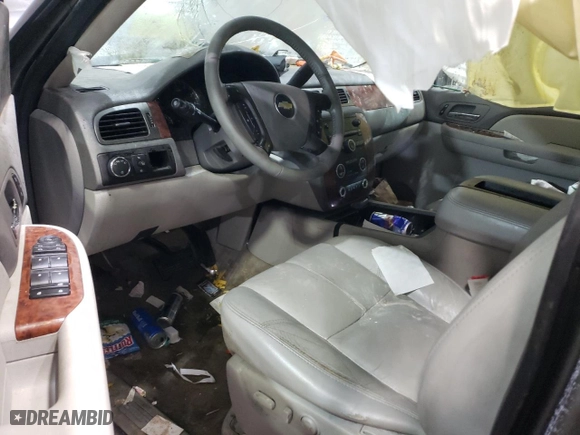 2007 Chevrolet Suburban LT with VIN 1GNFC16J47J214539, listed as a Copart auction lot 45556105 with 203,922 mi miles and Salvage Title. Bid and sale history available at carsss.com. Image 8.