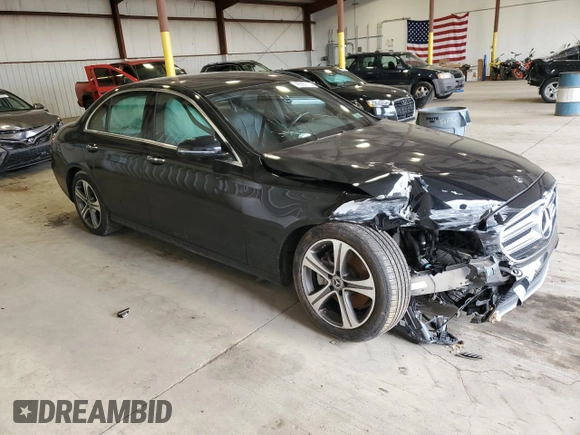2019 Mercedes-Benz E 300 with VIN WDDZF4KB8KA528772, listed as a Copart auction lot 46392773 with 33,236 mi miles and . Bid and sale history available at DreamBid. Image 4.