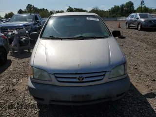 2001 Toyota Sienna CE with VIN 4T3ZF19C41U385312, listed as a Copart auction lot 70130104 with 254,488 mi miles and Clean Title. Bid and sale history available at carsss.com. Image 5.