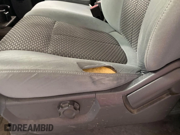 2012 Ford F-250 XL with VIN 1FT7X2A61CEC15516, listed as a IAAI auction lot 42902764 with 145,461 mi miles and . Bid and sale history available at DreamBid. Image 9.