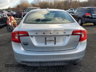 2012 Volvo S60 T5 with VIN YV1622FS1C2135788, listed as a Copart auction lot 43391245 with 93,193 mi miles and Clean Title. Bid and sale history available at carsss.com. Image 6.