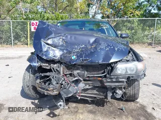 2008 BMW 3 Series 328xi z VIN WBAVC93538K056827, wystawiony jako IAAI lot #41646425 z przebiegiem Nie podano mil oraz . Historia ofert i sprzedaży dostępna na DreamBid. Obrazek 12.