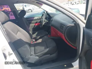 2003 Volkswagen Golf GL с VIN 9BWFK61J634002000, выставлен на аукционе IAAI как лот 41765962 с пробегом 171 004 миль миль и . История ставок и продаж доступна на DreamBid. Изображение 5.