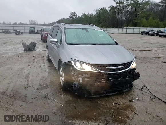 2018 Chrysler Pacifica Limited with VIN 2C4RC1GG1JR320524, listed as a Copart auction lot 48353795 with 133,624 mi miles and Salvage title. Bid and sale history available at DreamBid. Image 11.