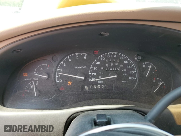 2000 Ford Explorer Sport with VIN 1FMYU60E8YUB03494, listed as a Copart auction lot 59266395 with 210,925 mi miles and Salvage title. Bid and sale history available at DreamBid. Image 9.