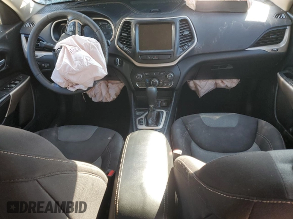 2018 Jeep Cherokee Latitude with VIN 1C4PJLCB2JD604797, listed as a Copart auction lot 47785685 with Not Provided miles and Salvage Title. Bid and sale history available at carsss.com. Image 8.