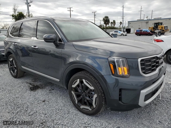 2024 Kia Telluride S with VIN 5XYP6DGC7RG539968, listed as a Copart auction lot 88266545 with 4,127 mi miles and Salvage Title. Bid and sale history available at carsss.com. Image 4.