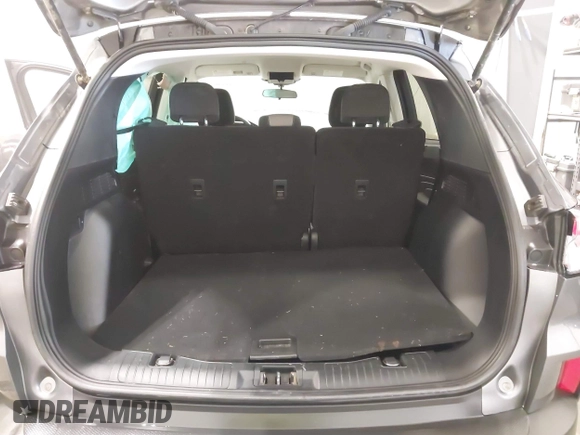 2022 Ford Escape SE with VIN 1FMCU9G69NUB21752, listed as a IAAI auction lot 41890357 with 33,434 mi miles. Bid and sale history available at carsss.com. Image 17.