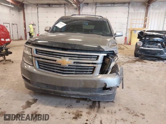 2019 Chevrolet Suburban Premier with VIN 1GNSKJKC1KR291629, listed as a IAAI auction lot 41565675 with 129,672 mi miles and . Bid and sale history available at DreamBid. Image 6.