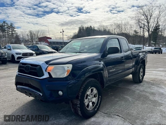 2012 Toyota Tacoma with VIN 5TFUU4EN8CX034605, listed as a IAAI auction lot 41976998 with 345,138 mi miles. Bid and sale history available at carsss.com. Image 1.