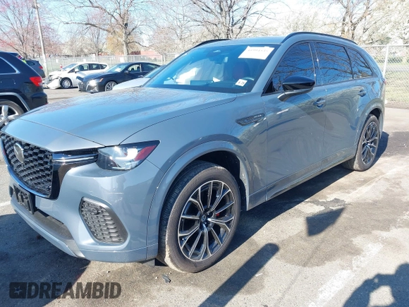 2025 Mazda CX-70 S Premium with VIN JM3KJDHC8S1102288, listed as a IAAI auction lot 41994535 with 2,122 mi miles and . Bid and sale history available at DreamBid. Image 18.
