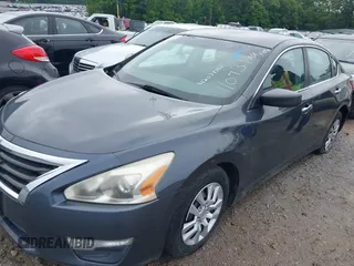 2013 Nissan Altima SV with VIN 1N4AL3AP2DC110731, listed as a IAAI auction lot 42037362 with 265,764 mi miles and . Bid and sale history available at carsss.com. Image 2.
