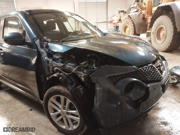 2014 Nissan Juke S with VIN JN8AF5MR6ET450738, listed as a IAAI auction lot 41546280 with 82,083 mi miles. Bid and sale history available at carsss.com. Image 6.