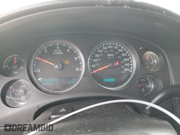 2010 GMC Yukon SLT with VIN 1GKMCCE35AR213217, listed as a Copart auction lot 46132185 with 275,571 mi miles and Salvage Title. Bid and sale history available at carsss.com. Image 9.