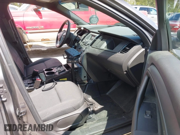 2017 Ford Police Interceptor с VIN 1FAHP2MT5HG111540, выставлен на аукционе IAAI как лот 42149170 с пробегом 66 342 миль миль и . История ставок и продаж доступна на DreamBid. Изображение 5.