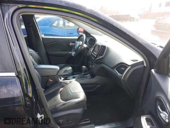 2019 Jeep Cherokee Limited с VIN 1C4PJLDBXKD433958, выставлен на аукционе IAAI как лот 41718399 с пробегом 135 977 миль миль и . История ставок и продаж доступна на DreamBid. Изображение 5.