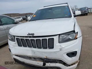 2015 Jeep Grand Cherokee Laredo with VIN 1C4RJFAG4FC631179, listed as a IAAI auction lot 41744865 with 184,872 mi miles. Bid and sale history available at carsss.com. Image 13.