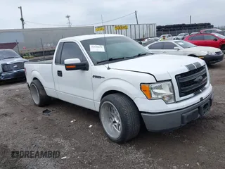 2013 Ford F-150 XL z VIN 1FTMF1CF8DKE07256, wystawiony jako IAAI lot #42530651 z przebiegiem Nie podano mil oraz . Historia ofert i sprzedaży dostępna na DreamBid. Obrazek 1.