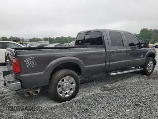 2015 Ford F-250 Lariat with VIN 1FT7W2BT5FEA44216, listed as a Copart auction lot 58973685 with 355,729 mi miles and Salvage title. Bid and sale history available at DreamBid. Image 3.