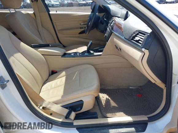 2013 BMW 3 Series 328i xDrive with VIN WBA3B5G53DNP40542, listed as a IAAI auction lot 42054817 with 70,924 mi miles and . Bid and sale history available at DreamBid. Image 5.