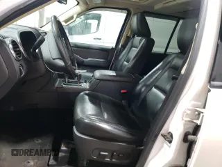 2010 Ford Explorer Limited z VIN 1FMEU7F80AUA98632, wystawiony jako Copart lot #58620705 z przebiegiem 180 675 mil mil oraz Czysty tytuł • Clean title. Historia ofert i sprzedaży dostępna na DreamBid. Obrazek 7.