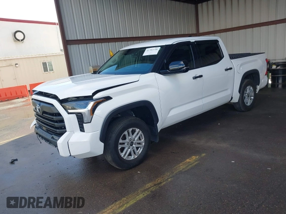 2022 Toyota Tundra 2WD SR5 with VIN 5TFLA5AB8NX018073, listed as a IAAI auction lot 41782146 with 57,053 mi miles. Bid and sale history available at carsss.com. Image 18.