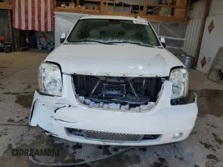 2014 GMC Yukon XL Denali with VIN 1GKS2MEF0ER158546, listed as a Copart auction lot 45124115 with 249,143 mi miles and Salvage Title. Bid and sale history available at carsss.com. Image 5.