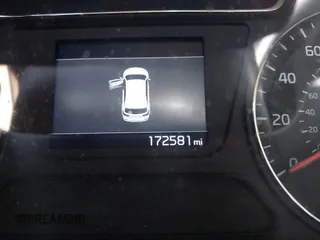 2019 Kia Sorento LX z VIN 5XYPGDA59KG448942, wystawiony jako IAAI lot #42333673 z przebiegiem 172 581 mil mil oraz . Historia ofert i sprzedaży dostępna na DreamBid. Obrazek 16.