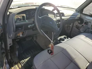 1992 Ford F-250 с VIN 1FTEF25N1NPB08128, выставлен на аукционе Copart как лот 56067595 с пробегом Не указан миль и Списание • Salvage title. История ставок и продаж доступна на DreamBid. Изображение 8.