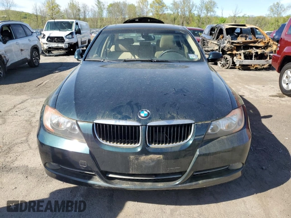2008 BMW 3 Series 328xi z VIN WBAVC93558K037499, wystawiony jako Copart lot #55252825 z przebiegiem Nie podano mil oraz Czysty tytuł • Clean title. Historia ofert i sprzedaży dostępna na DreamBid. Obrazek 5.