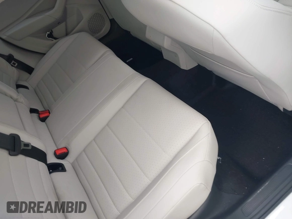 2024 Volkswagen Jetta SE with VIN 3VW7M7BU4RM097738, listed as a IAAI auction lot 42582290 with 2,598 mi miles and . Bid and sale history available at DreamBid. Image 8.