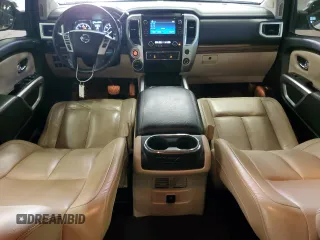 2017 Nissan Titan Pro-4X z VIN 1N6AA1E59HN504294, wystawiony jako Copart lot #65590525 z przebiegiem 160 695 mil mil oraz Czysty tytuł • Clean title. Historia ofert i sprzedaży dostępna na DreamBid. Obrazek 8.