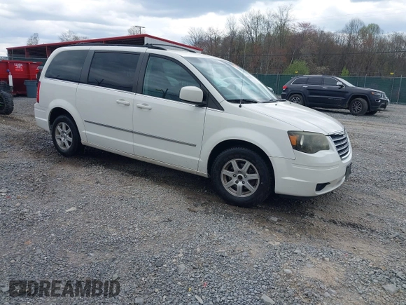 2010 Chrysler Town & Country Touring with VIN 2A4RR5D17AR463316, listed as a IAAI auction lot 42075932 with 260,617 mi miles. Bid and sale history available at carsss.com. Image 1.