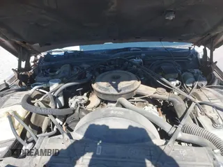 1992 Cadillac Brougham z VIN 1G6DW5477NR702648, wystawiony jako IAAI lot #41863168 z przebiegiem 108 158 mil mil oraz . Historia ofert i sprzedaży dostępna na DreamBid. Obrazek 10.