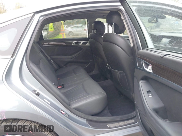 2015 Hyundai Genesis 3.8L with VIN KMHGN4JE8FU098774, listed as a IAAI auction lot 42069813 with 76,397 mi miles. Bid and sale history available at carsss.com. Image 8.