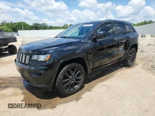 2018 Jeep Grand Cherokee Altitude z VIN 1C4RJFAG3JC180450, wystawiony jako Copart lot #60728485 z przebiegiem 133 870 mil mil oraz Szkoda całkowita • Salvage title. Historia ofert i sprzedaży dostępna na DreamBid. Obrazek 1.