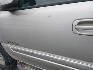 2005 GMC Yukon SLE with VIN 1GKEC13V25R125616, listed as a IAAI auction lot 41472406 with 1 mi miles. Bid and sale history available at carsss.com. Image 6.