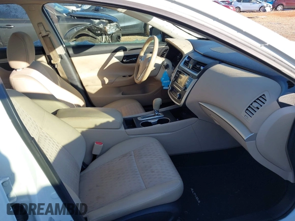 2016 Nissan Altima SV with VIN 1N4AL3AP1GC191838, listed as a IAAI auction lot 40991495 with 206,581 mi miles and . Bid and sale history available at DreamBid. Image 5.