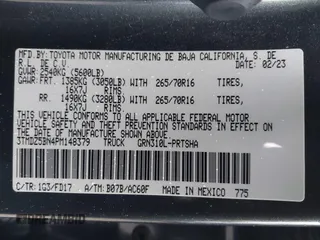 2023 Toyota Tacoma SR5 z VIN 3TMDZ5BN4PM148379, wystawiony jako IAAI lot #41547628 z przebiegiem 30 001 mil mil oraz . Historia ofert i sprzedaży dostępna na DreamBid. Obrazek 9.