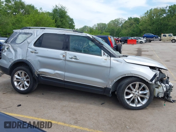 2012 Ford Explorer Limited z VIN 1FMHK7F90CGA60539, wystawiony jako IAAI lot #41922551 z przebiegiem 129 762 mil mil oraz . Historia ofert i sprzedaży dostępna na DreamBid. Obrazek 13.