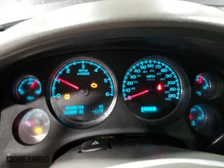 2010 Chevrolet Suburban LT with VIN 1GNUKJE30AR212437, listed as a Copart auction lot 88892185 with 343,089 mi miles and Salvage Title. Bid and sale history available at carsss.com. Image 9.