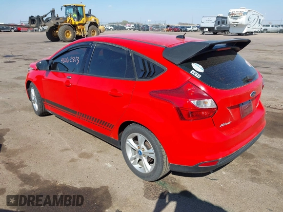 2014 Ford Focus SE with VIN 1FADP3K26EL305818, listed as a IAAI auction lot 42062813 with 175,047 mi miles. Bid and sale history available at carsss.com. Image 3.