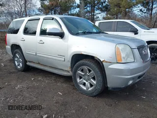 2010 GMC Yukon SLT z VIN 1GKUKCE0XAR130424, wystawiony jako IAAI lot #41660457 z przebiegiem 214 406 mil mil oraz . Historia ofert i sprzedaży dostępna na DreamBid. Obrazek 1.