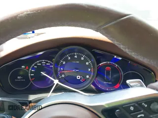 2019 Porsche Cayenne z VIN WP1AA2AY3KDA03664, wystawiony jako IAAI lot #42210870 z przebiegiem 66 296 mil mil oraz . Historia ofert i sprzedaży dostępna na DreamBid. Obrazek 7.