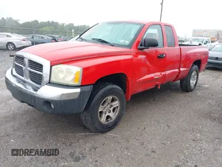 2005 Dodge Dakota SLT with VIN 1D7HW42N25S305244, listed as a IAAI auction lot 42517281 with 155,487 mi miles and . Bid and sale history available at DreamBid. Image 2.